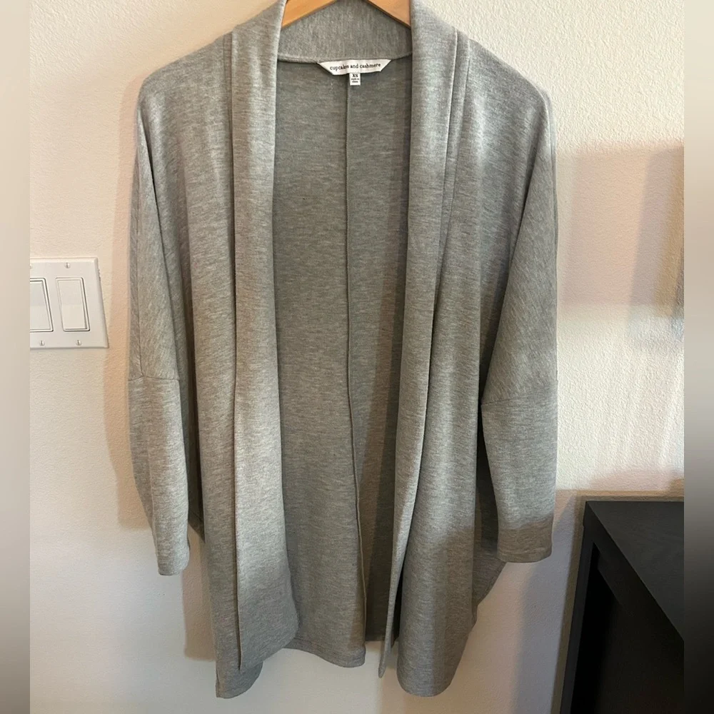 CUPCAKES & CASHMERE OPEN YOGA CARDIGAN WRAP SWEATER SIZE XS EUC - Picture 2 of 6